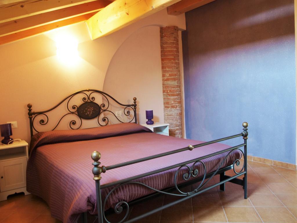 La Cascina Del Sole Hostel Rivarolo del Re ed Uniti Kültér fotó