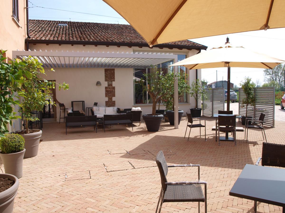 La Cascina Del Sole Hostel Rivarolo del Re ed Uniti Kültér fotó