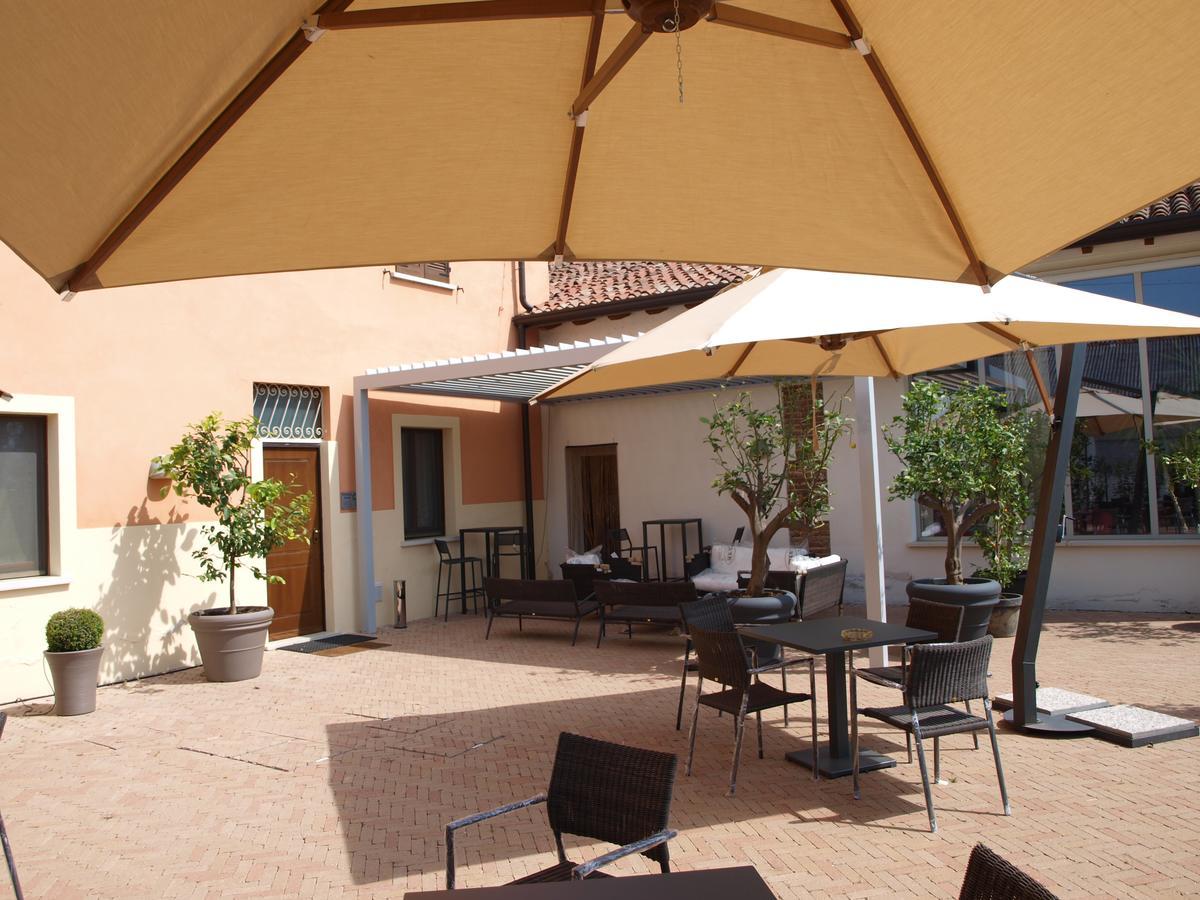 La Cascina Del Sole Hostel Rivarolo del Re ed Uniti Kültér fotó